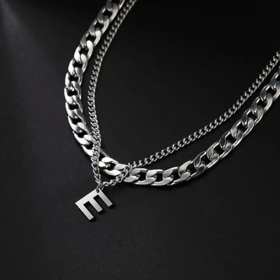 Collar Para Hombre Mujer Con Dije Letras Iniciales De Acero 19