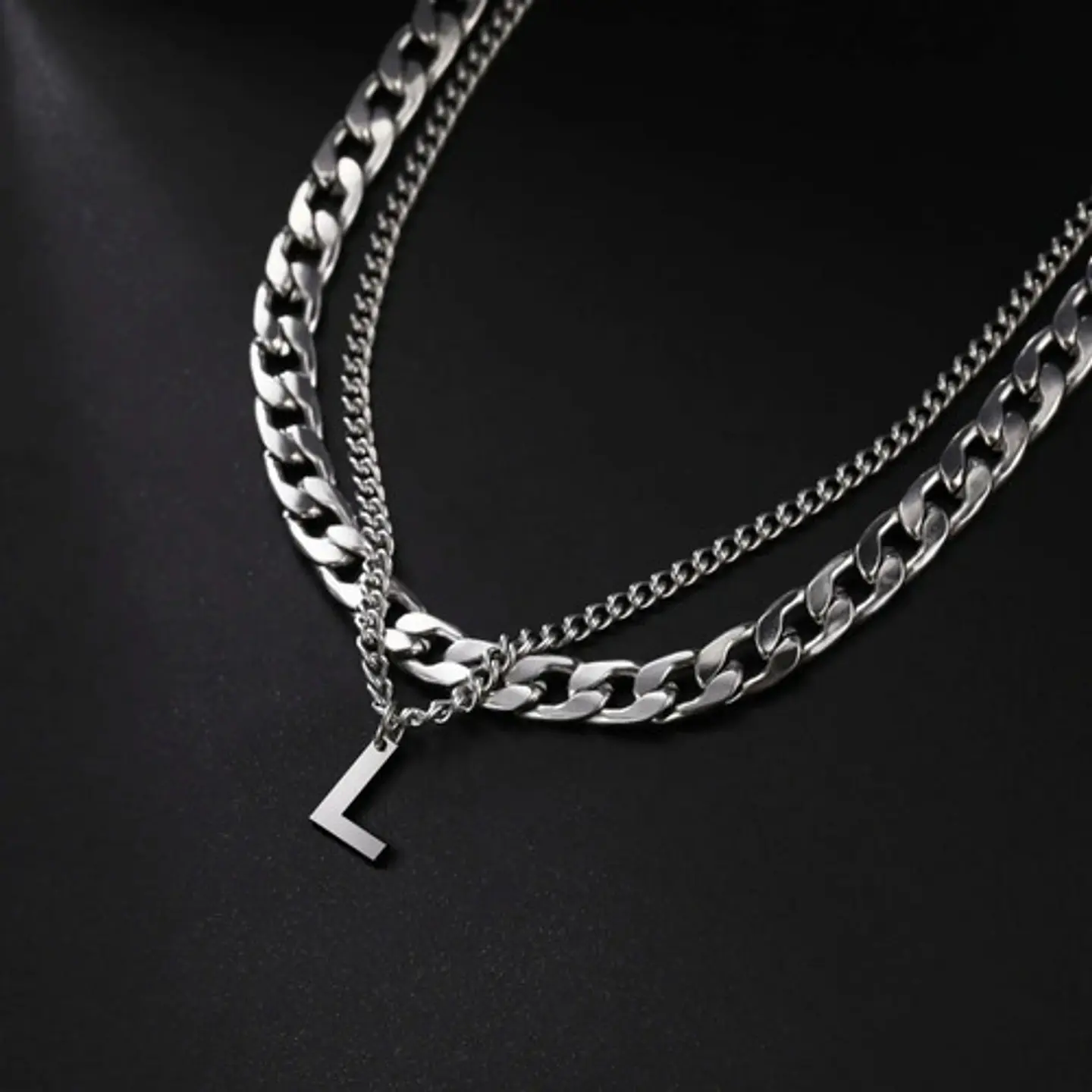 Collar Para Hombre Mujer Con Dije Letras Iniciales De Acero 44