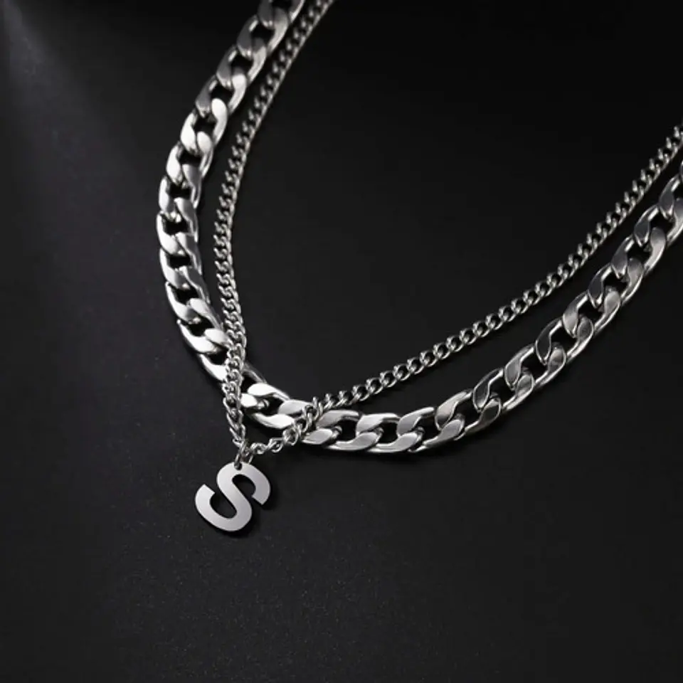 Collar Para Hombre Mujer Con Dije Letras Iniciales De Acero 72