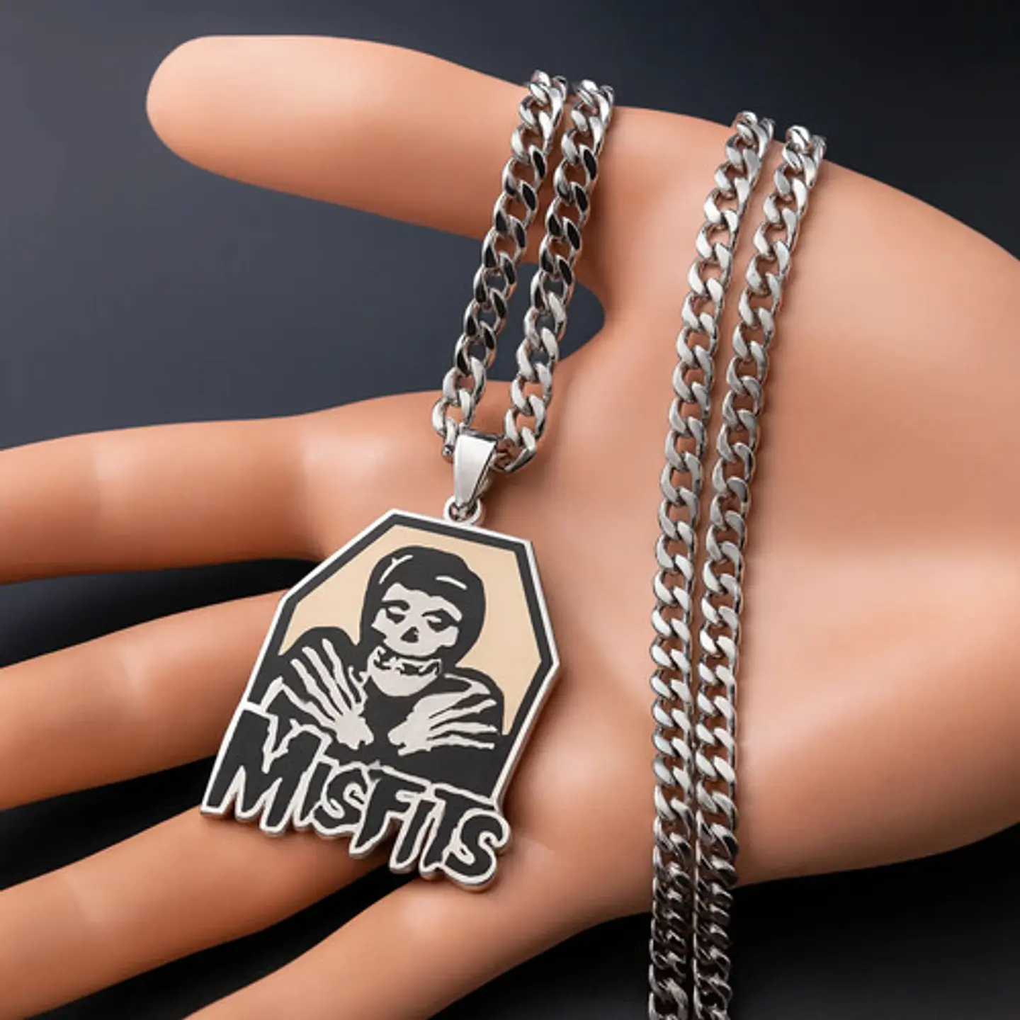 Collar Hombre Mujer Dije Banda Punk Horror Calavera Misfits Plateado 4