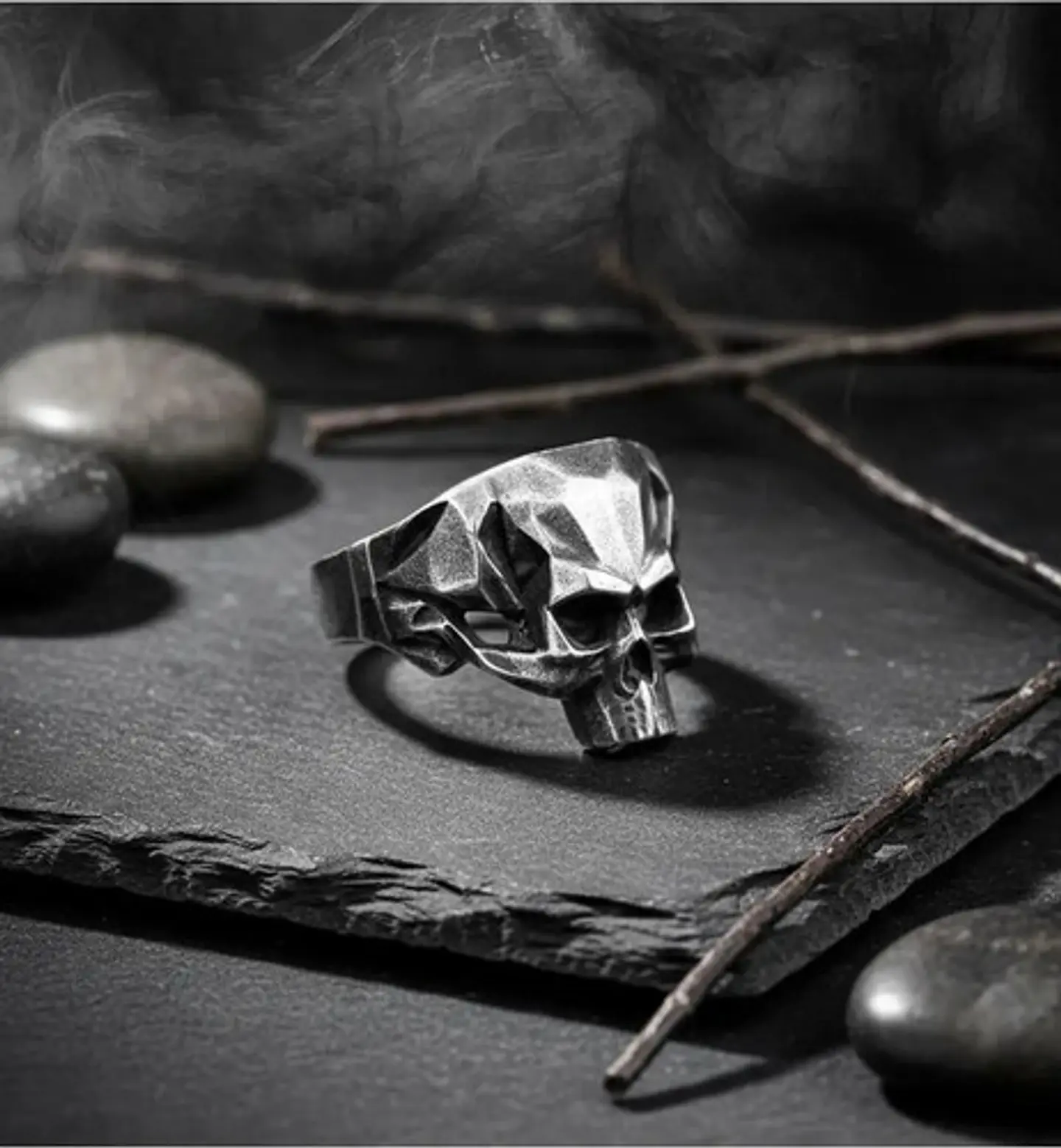 Anillo Color Plata Oscuro De Acero Craneo Calavera Hombre 4
