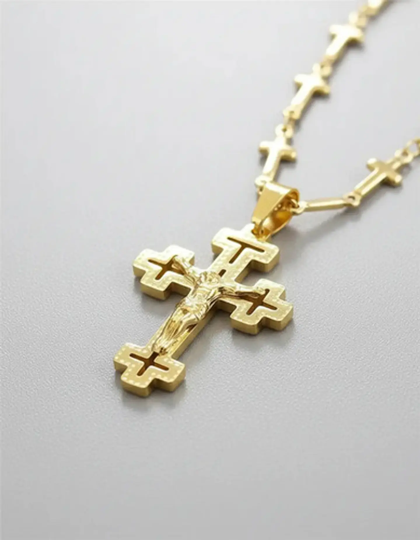 Collar Cadena Cruzes Hombre Mujer Dije Cruz Acero Color Oro 4