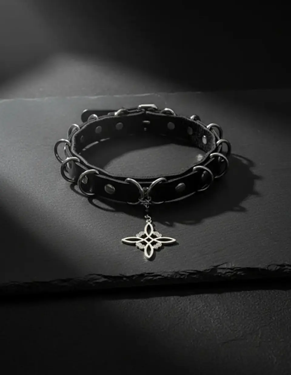 Collar Choker Gotico Para Mujer Con Dije Nudo De Bruja Celta 7