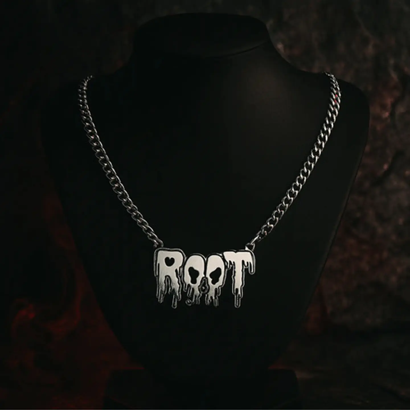 Collar Hombre Y Mujer Dije Color Plata Banda De Metal Root 5