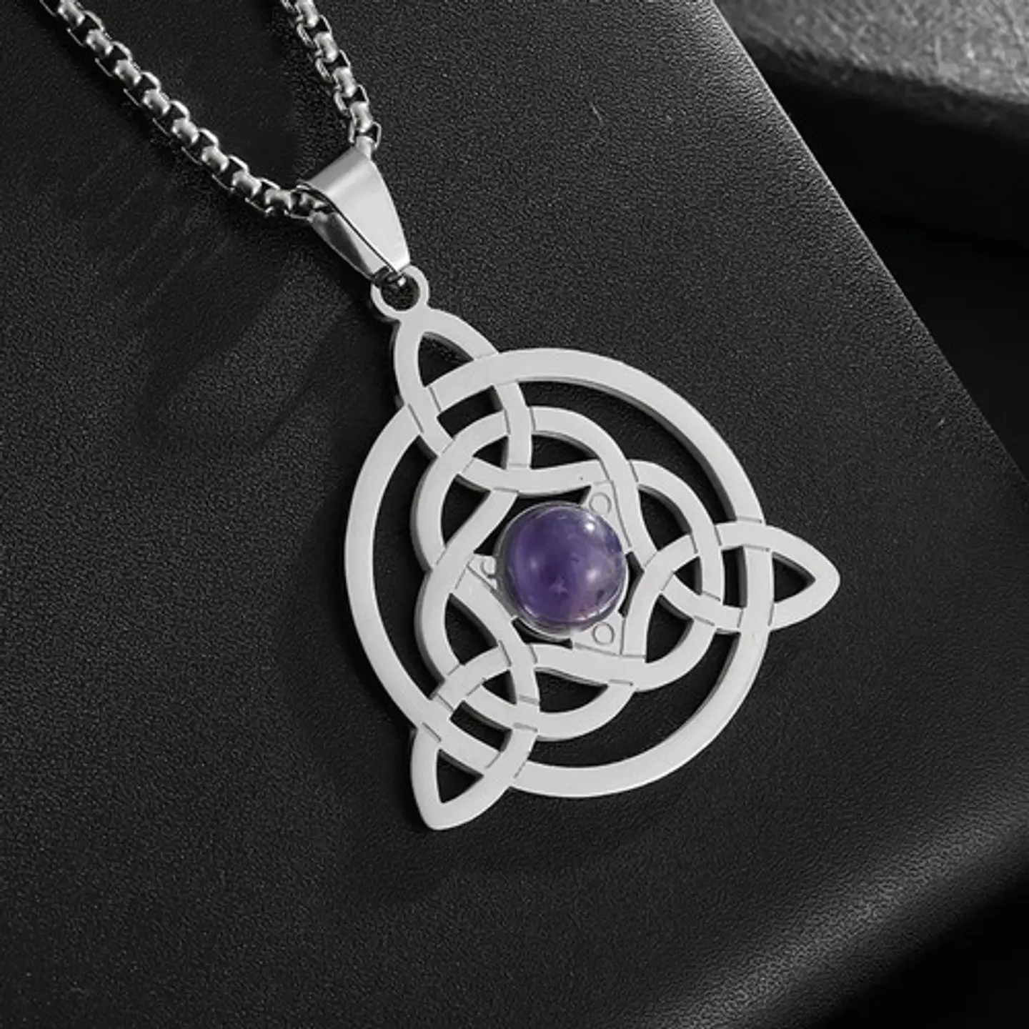 Collar Hombre Y Mujer Con Dije Nudo Triqueta Celta Color Oro 15