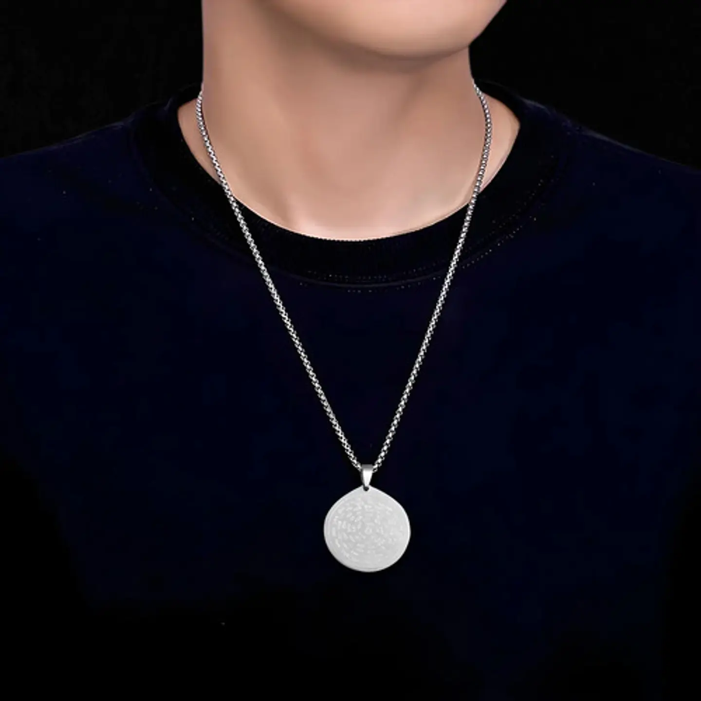 Collar Para Hombre Con Dije Hexagrama Biblia Judía De Acero 18
