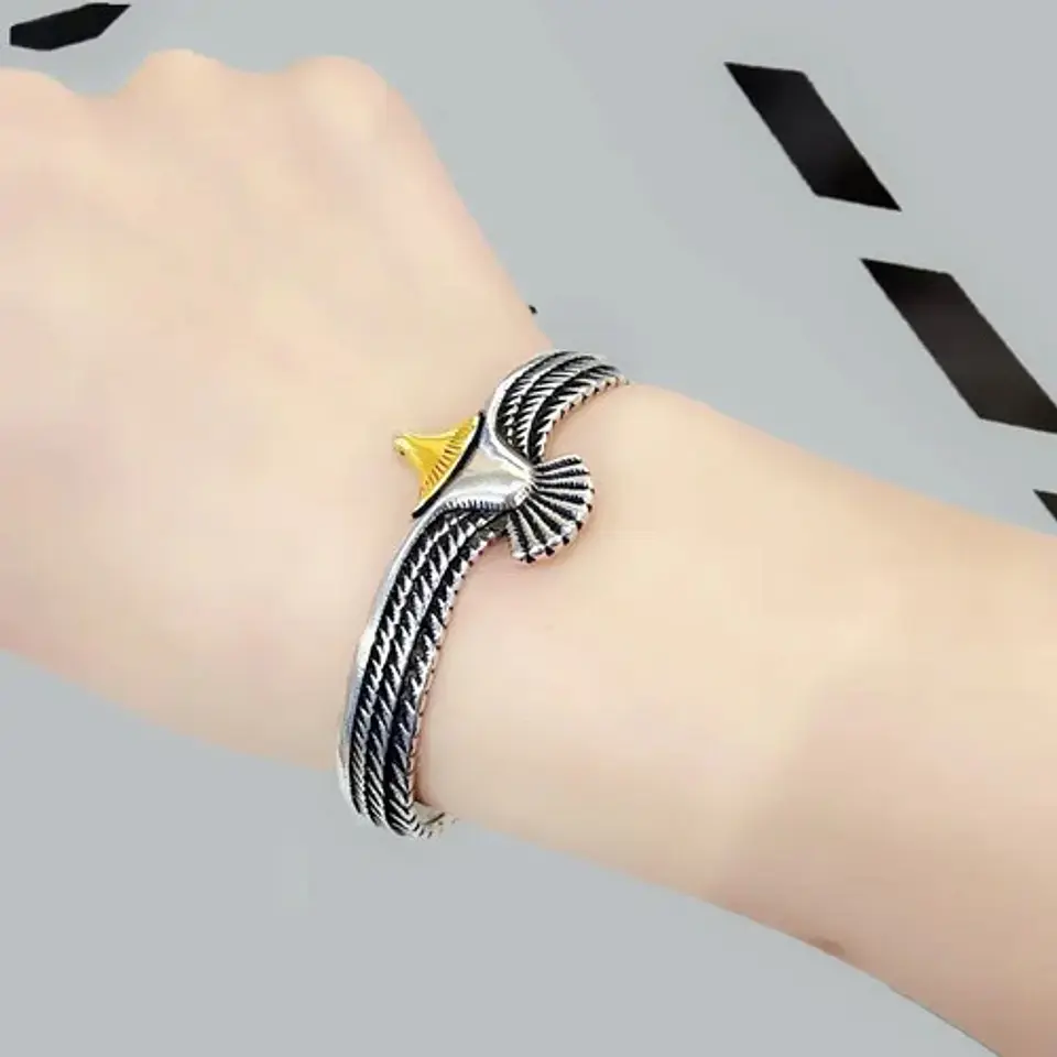 Pulsera Para Hombre Brazalete Aguila Ajustable Color Plata 2