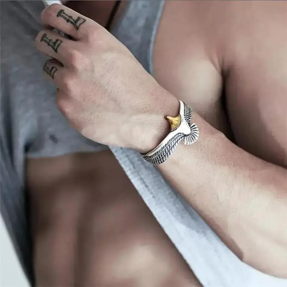 Pulsera Para Hombre Brazalete Aguila Ajustable Color Plata 3