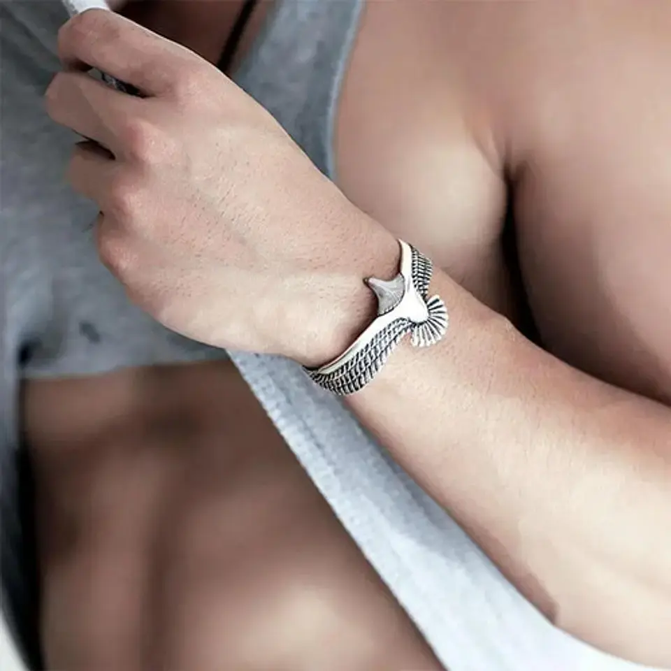 Pulsera Para Hombre Brazalete Aguila Ajustable Color Plata 12