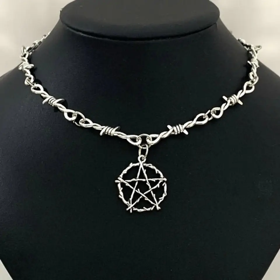 Colla Para Mujer Alambre De Puas Y Dije Estrella Pentagrama 2