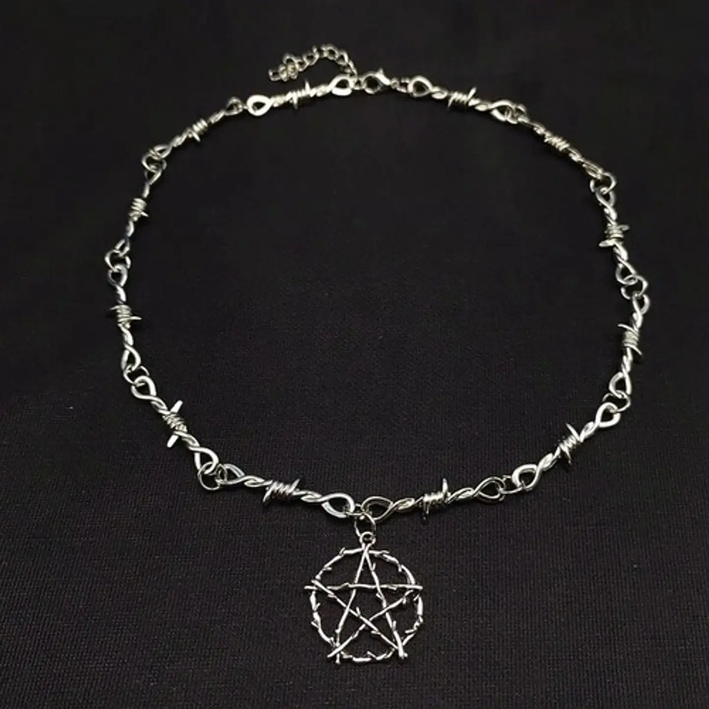 Colla Para Mujer Alambre De Puas Y Dije Estrella Pentagrama 6