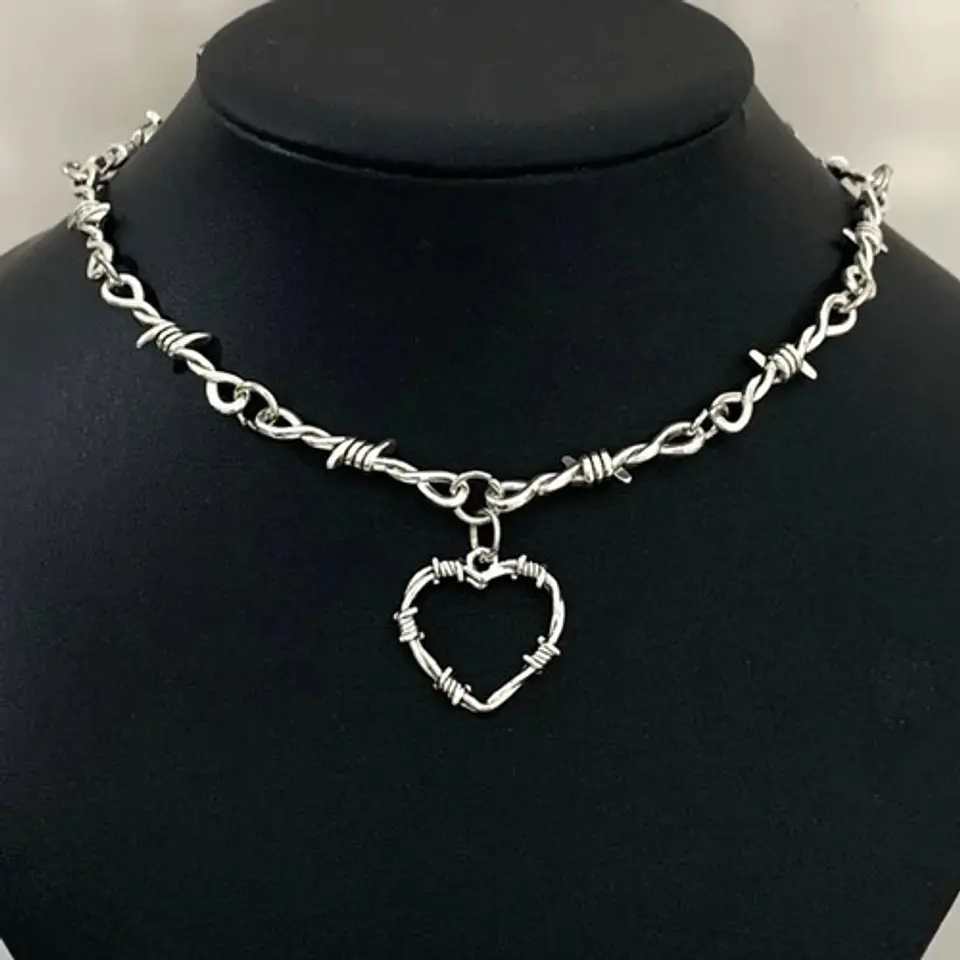 Colla Para Mujer Alambre De Puas Y Dije Estrella Pentagrama 9