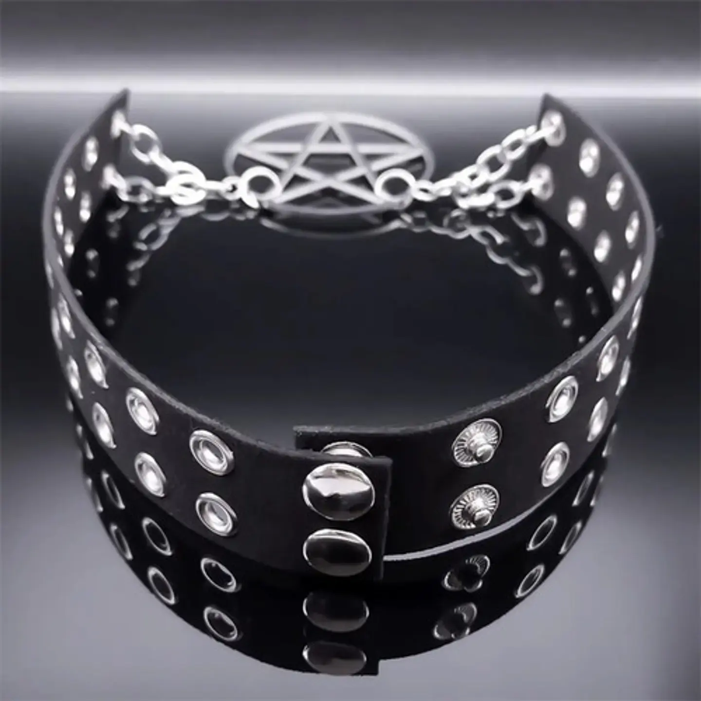 Collar Choker Para Mujer Con Dije Cruz Estrella Pentagrama  2