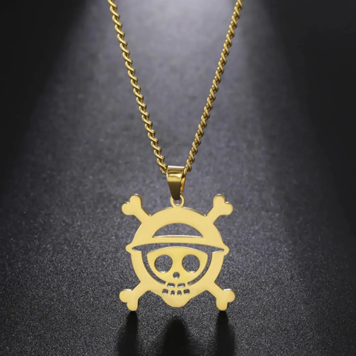 Collar Para Hombre Mujer Con Dije Cráneo One Piece Color Oro 4