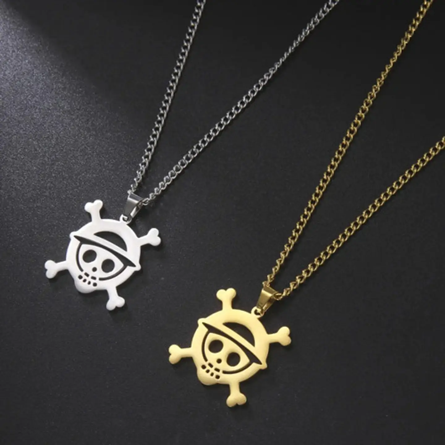 Collar Para Hombre Mujer Con Dije Cráneo One Piece Color Oro 6