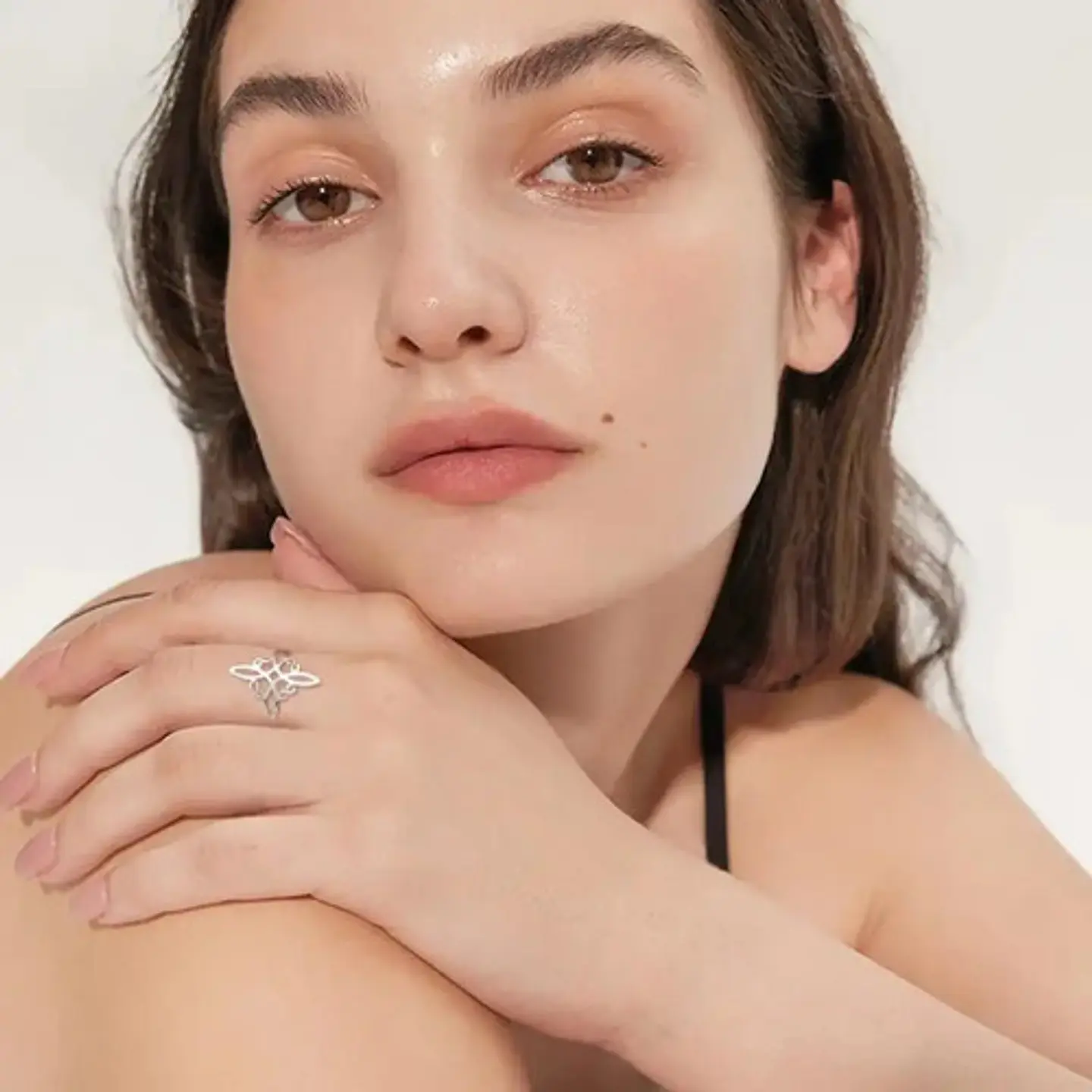 Anillo Amuleto Mujer Celta Nudo De Bruja De Acero Color Oro 15