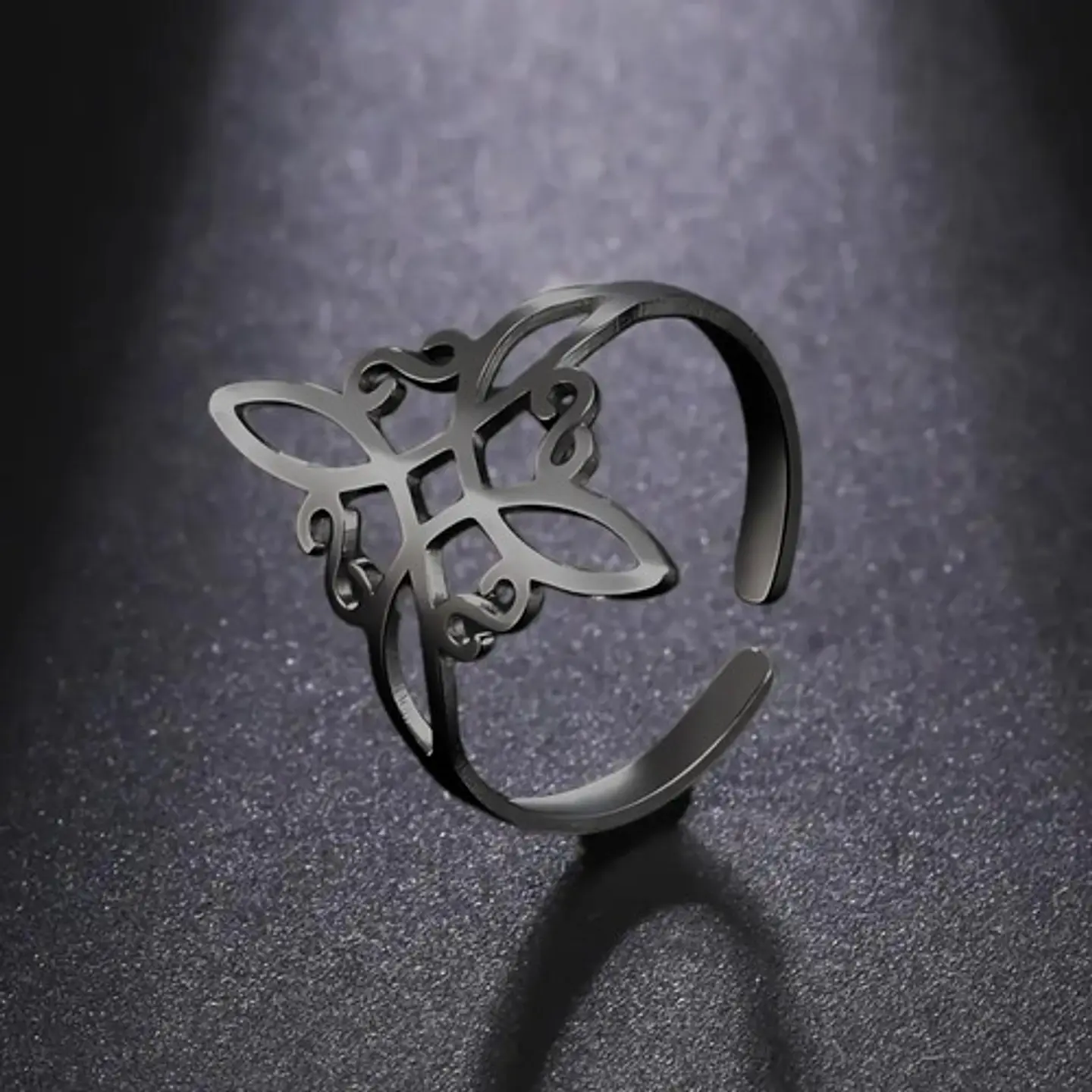 Anillo Amuleto Mujer Celta Nudo De Bruja De Acero Color Oro 22