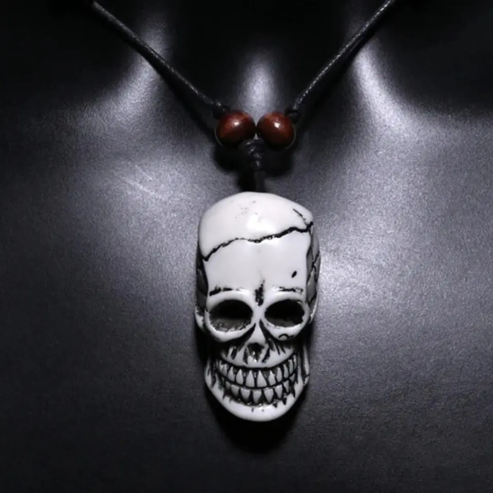 Collar Para Hombre Y Mujer Con Dije Cráneo Calavera Resina 26