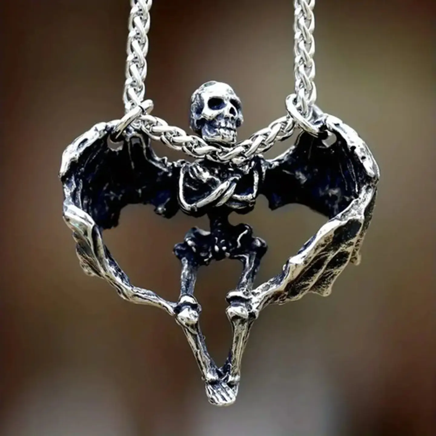 Collar Para Hombre Y Mujer Con Dije Calavera Alada De Acero  Plateado 6