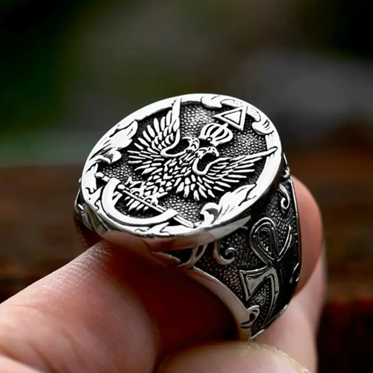 Anillo Para Hombre Con Águila Bicéfala Color Plata En Acero 3