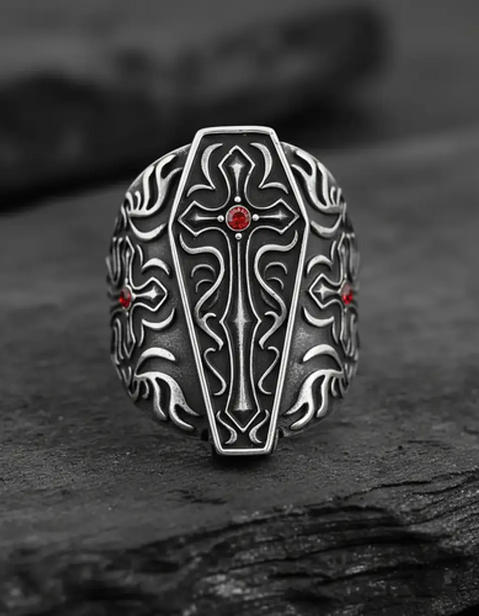 Gran Anillo Para Hombre Con Piedra Roja Estilo Punk Ataúd  3