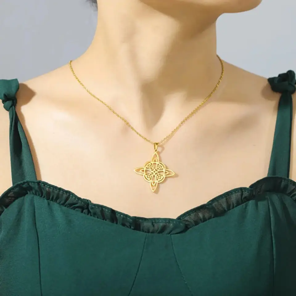 Collar Para Mujer Dije Celta Nudo De Brujas Color Oro Acero 5