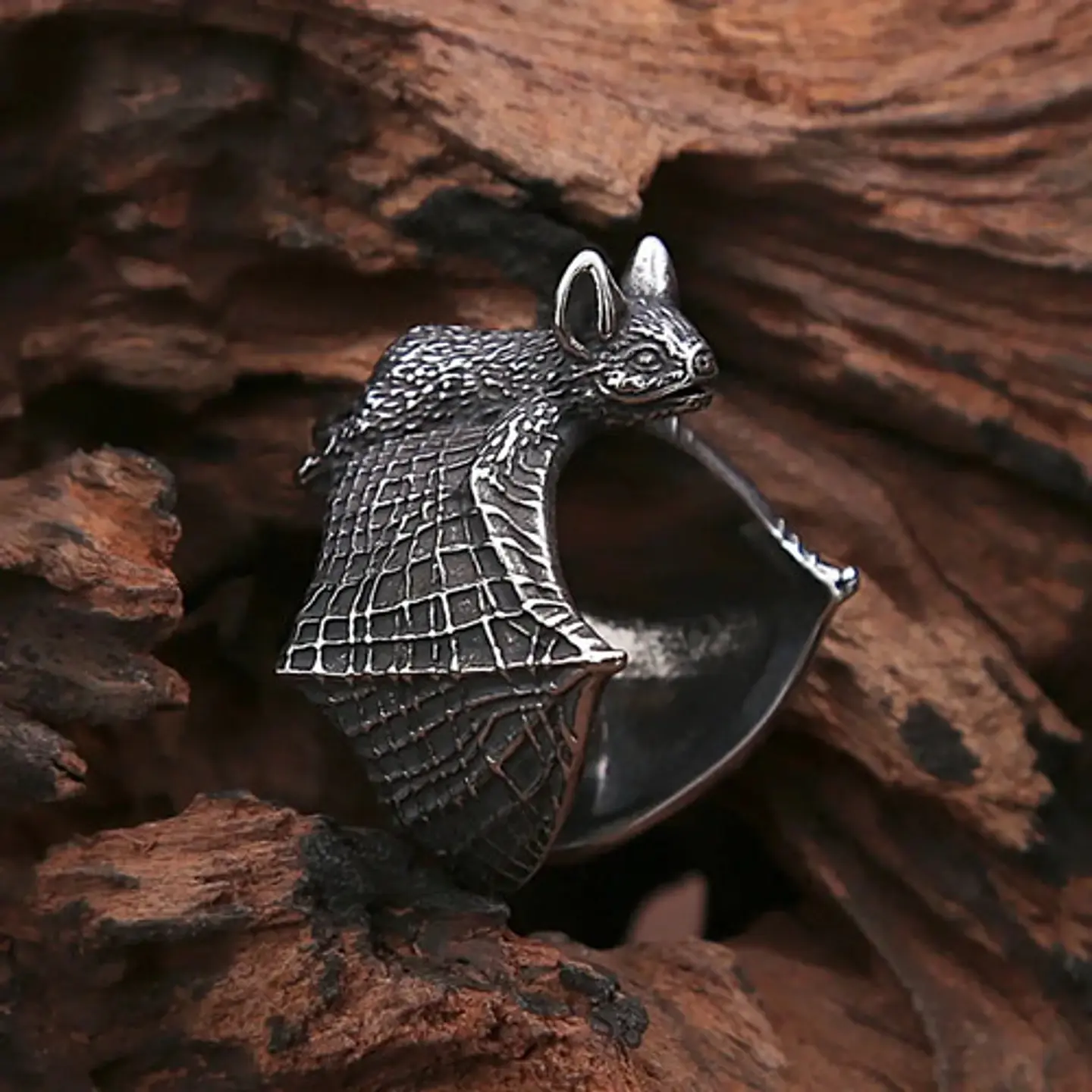 Anillo Para Hombre Y Mujer En Forma Murciélago Gótico Acero 4