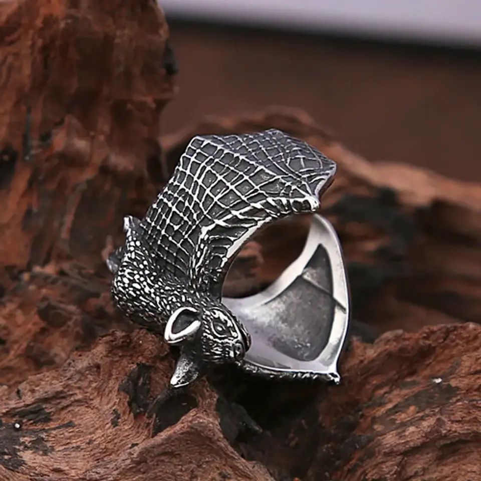 Anillo Para Hombre Y Mujer En Forma Murciélago Gótico Acero 7