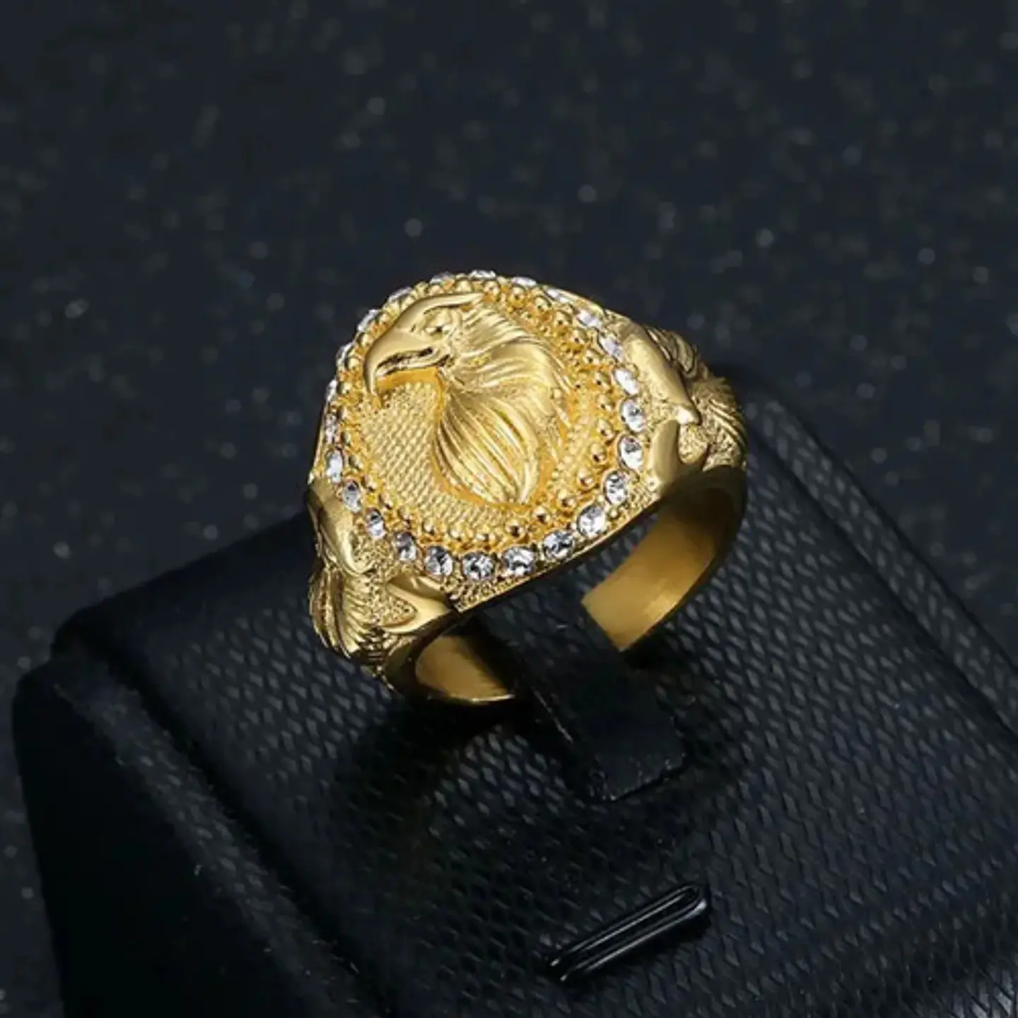 Anillo Lujoso Para Hombre Águila Hip Hop De Acero Color Oro 2