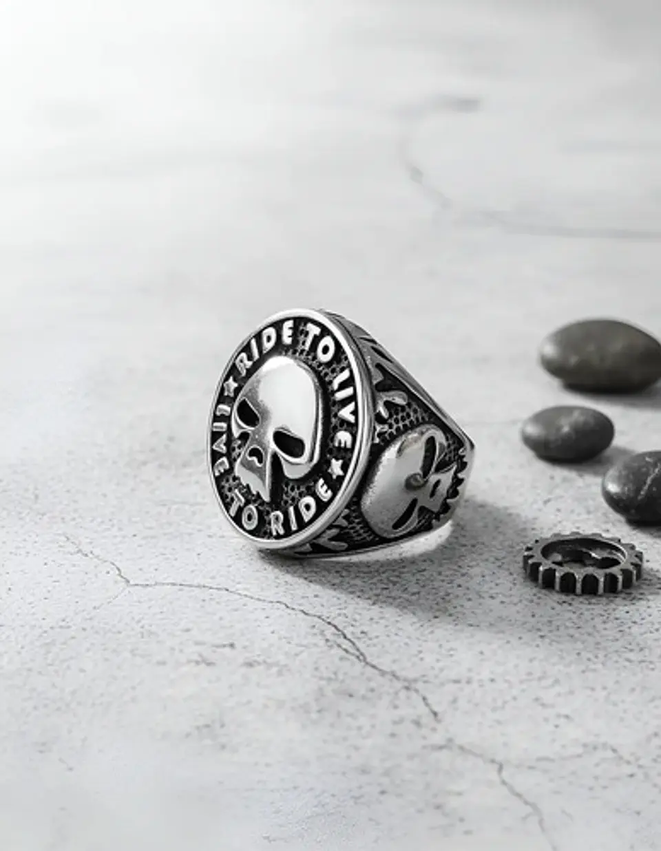 Anillo Motorista Para Hombre Con Cráneo De Acero Color Plata 5