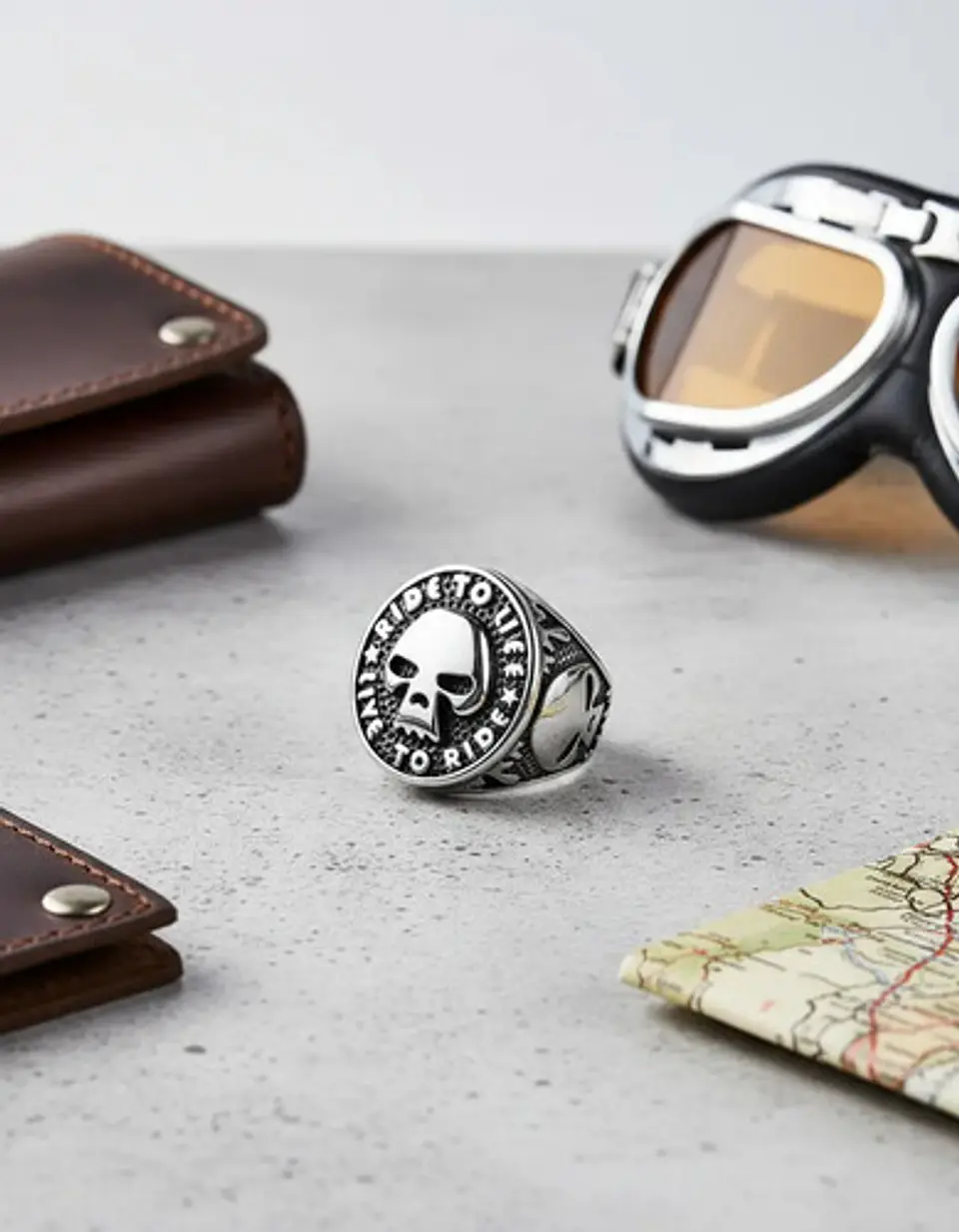 Anillo Motorista Para Hombre Con Cráneo De Acero Color Plata 6