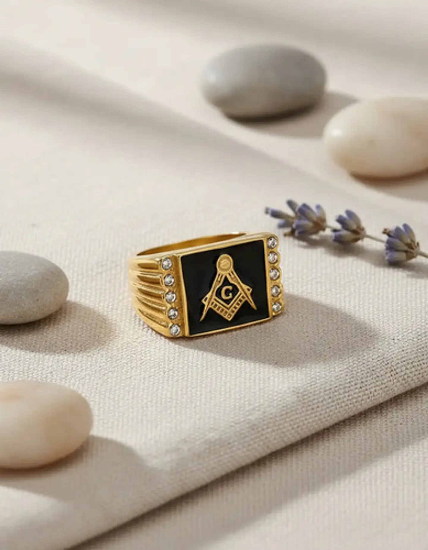 Anillo Para Hombres Acero De Color Oro Símbolo Masón Piedras 6