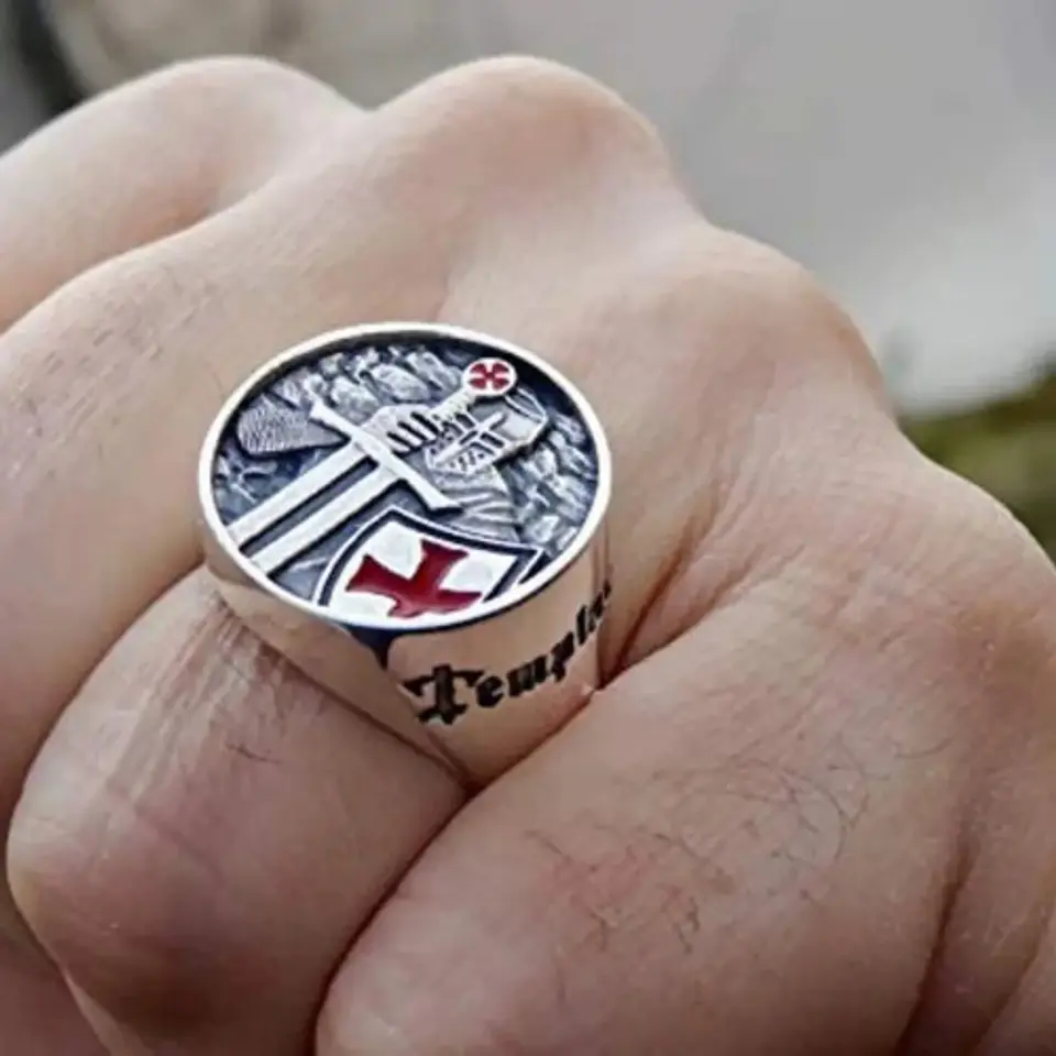 Anillo Para Hombre De Acero Caballero Templario Color Plata  3