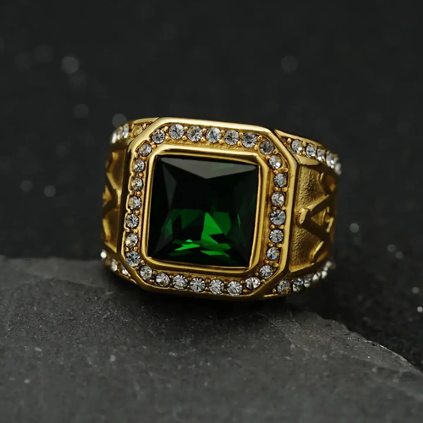 Anillo Mason Para Hombre Con Piedra Cz Color Oro De Acero 10