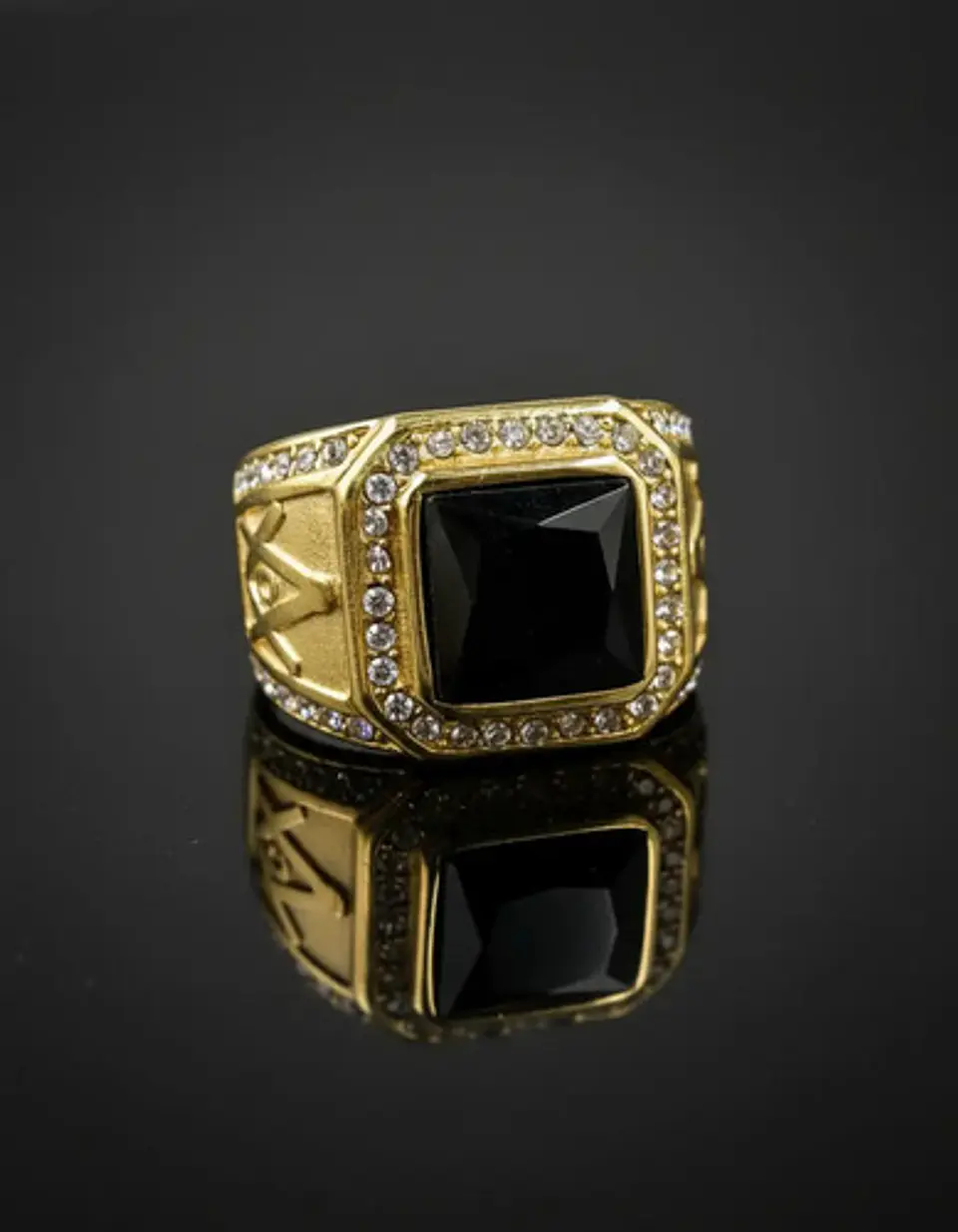 Anillo Mason Para Hombre Con Piedra Cz Color Oro De Acero 30