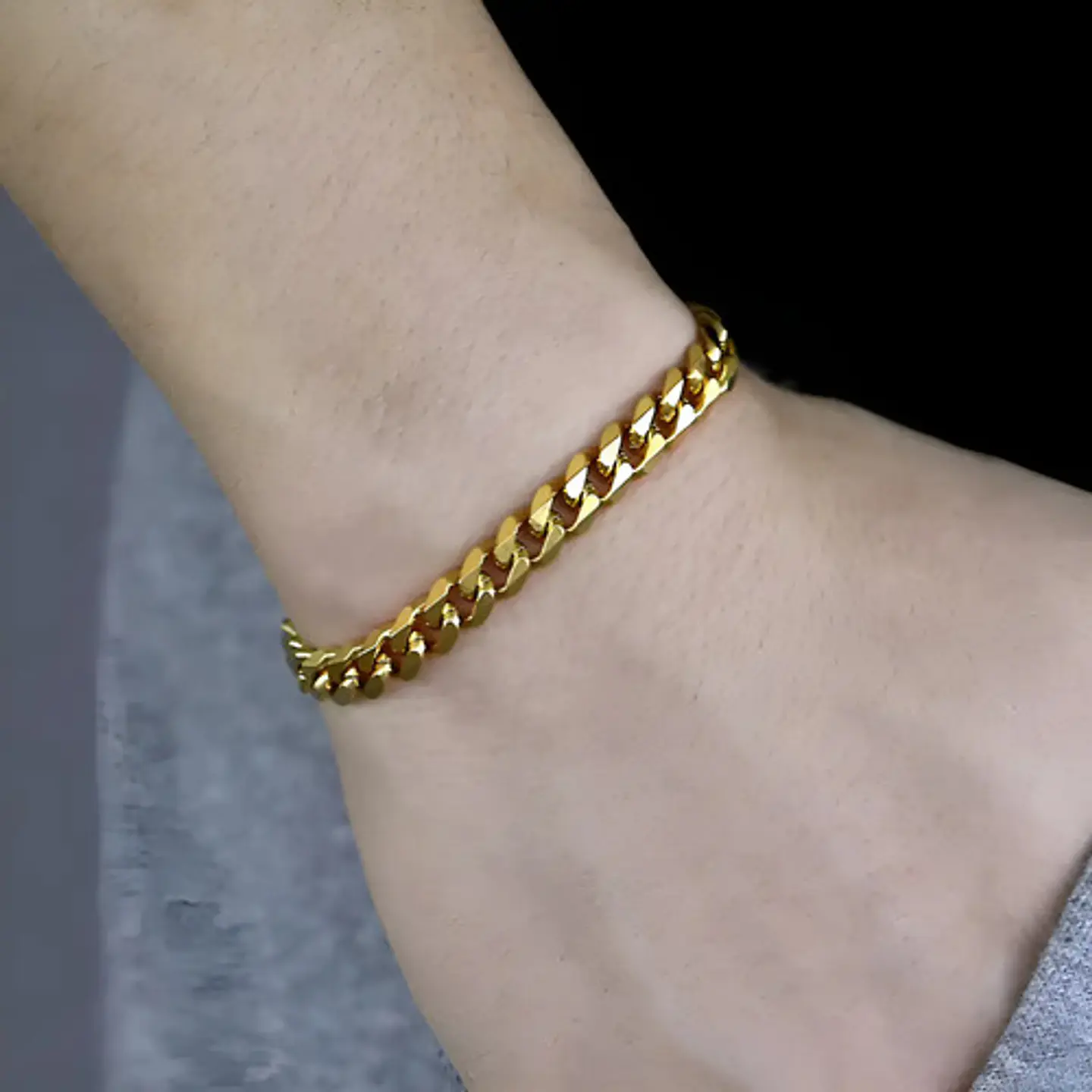 Pulsera Cubana Para Hombre Y Mujer Esclava De 7 Mm Color Oro 7