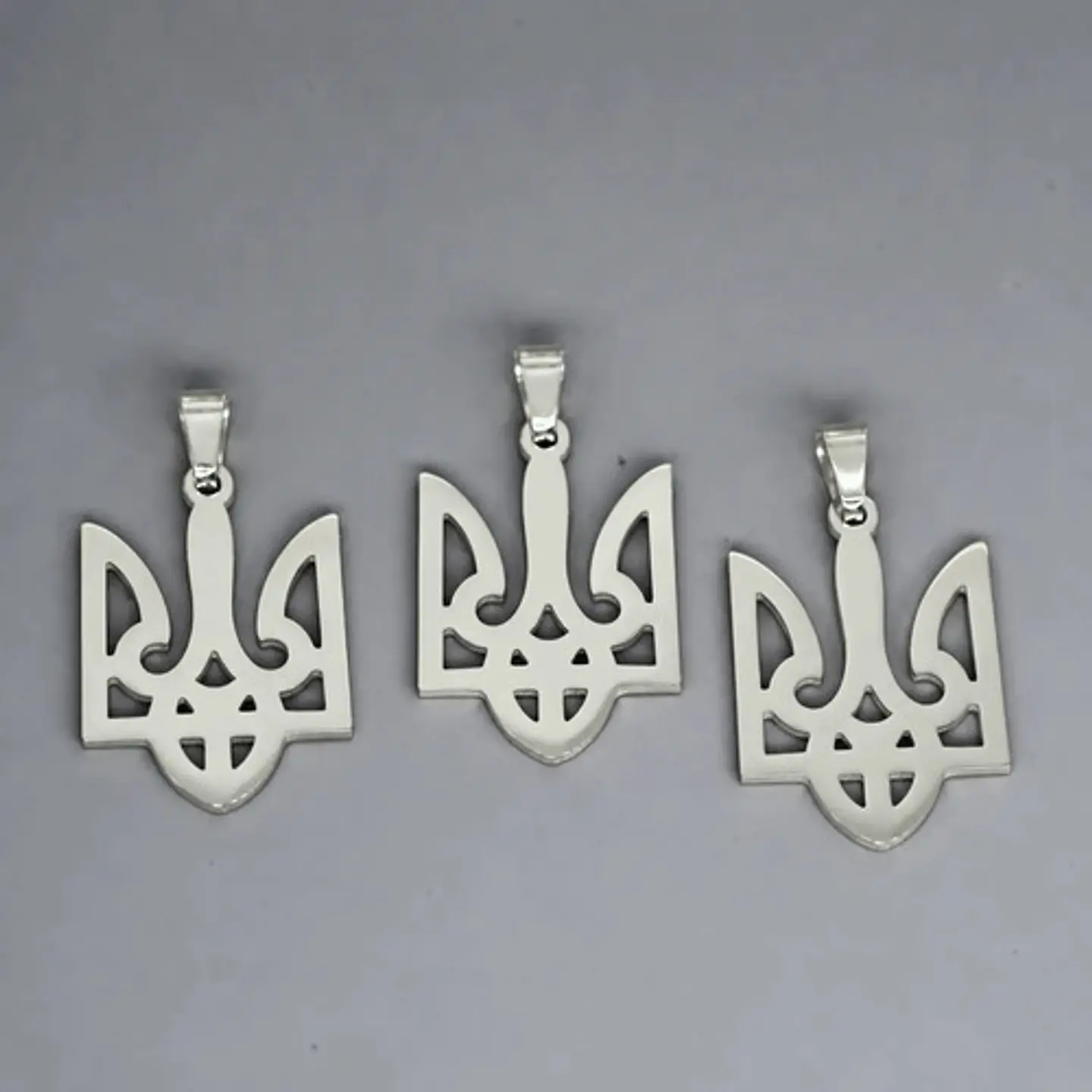 Set 3 Dijes Hombre Y Mujer Tridente Escudo Ucrania Tryzub 14
