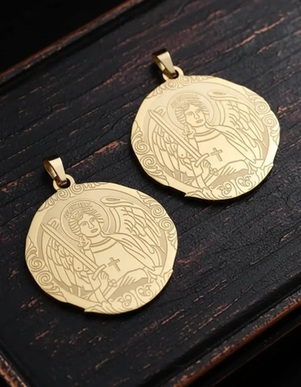 Set 2 Dijes Para Hombre Y Mujer San Miguel Arcángel Amuletos 9