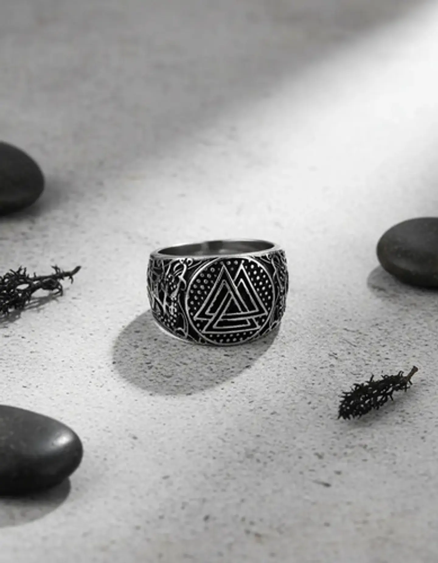Anillo Para Hombres Vikingo Valknut De Acero Color Plata 8