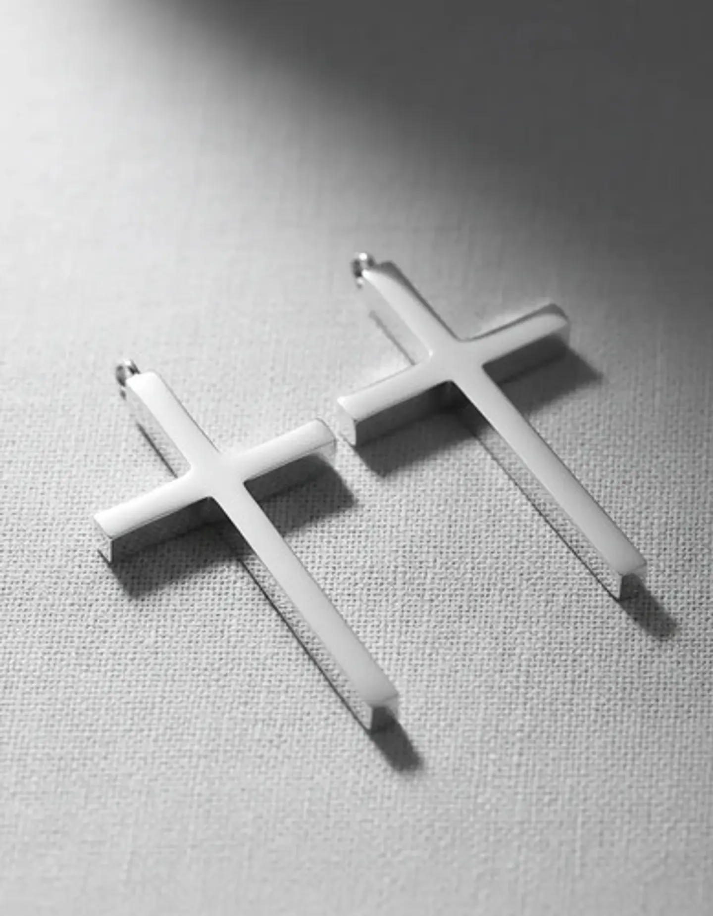 Pack X2 De Acero Para Hombre Y Mujer Dijes Cruz Minimalista 18