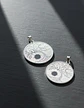 Set De 2 Dijes Para Mujer Medallas Árbol De La Vida Sol Luna - Miniatura 14