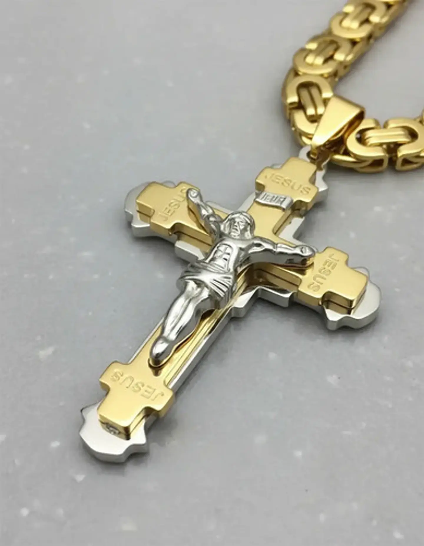 Gran Collar Para Hombres Dije Cruz Jesus De Acero Color Oro 4