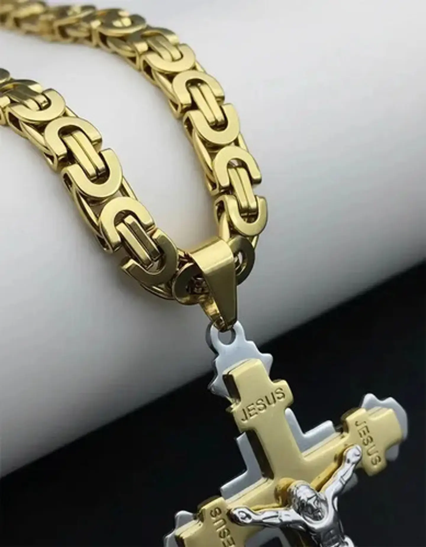 Gran Collar Para Hombres Dije Cruz Jesus De Acero Color Oro 5