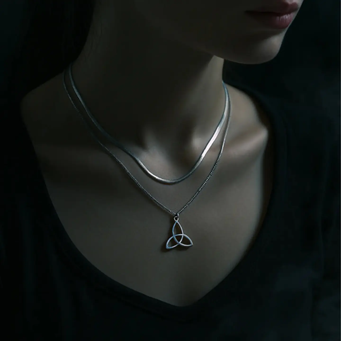 Collar Para Mujeres Dije Triqueta Amuleto Celta Color Oro 13