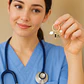 Llavero Unisex Médico Enfermera Estetoscopio Jeringa Cofia - Miniatura 10