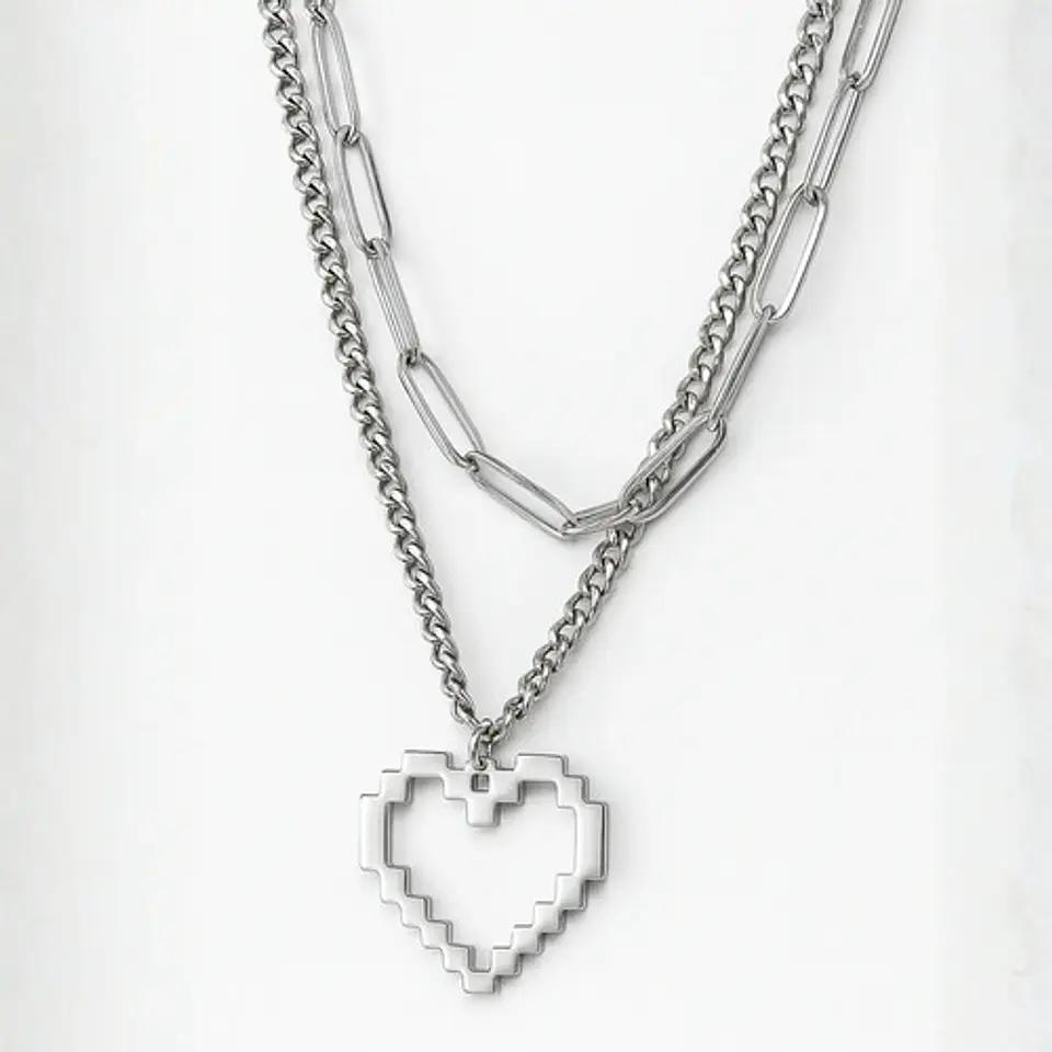 Collar Para Mujer Con Dije Corazón Pixelado Doble Cadena 1
