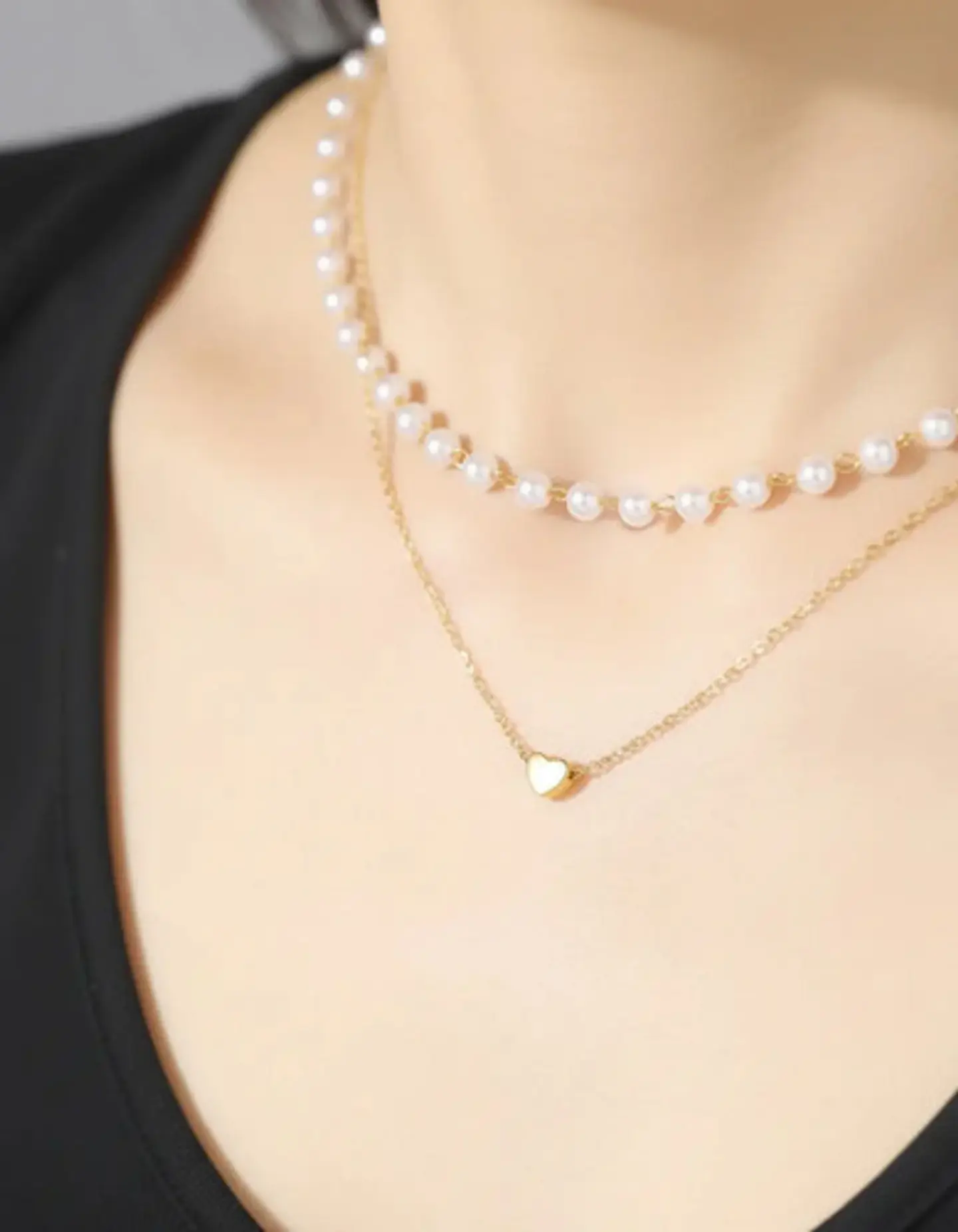 Collar Para Mujeres Dije Corazón Y Perlas Doble Cadena Acero 3