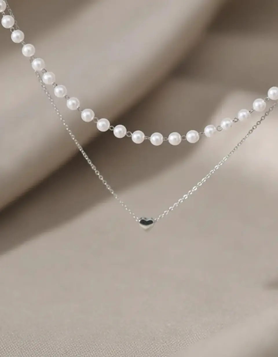 Collar Para Mujeres Dije Corazón Y Perlas Doble Cadena Acero 15