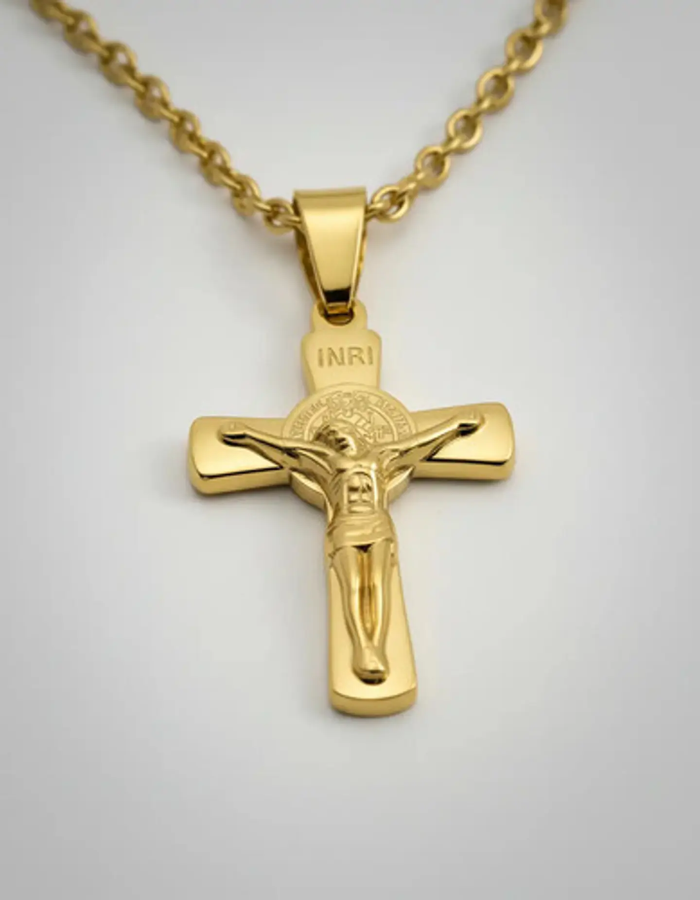 Collar Para Hombres Y Mujeres Dije Cruz Jesús Inri Color Oro 5