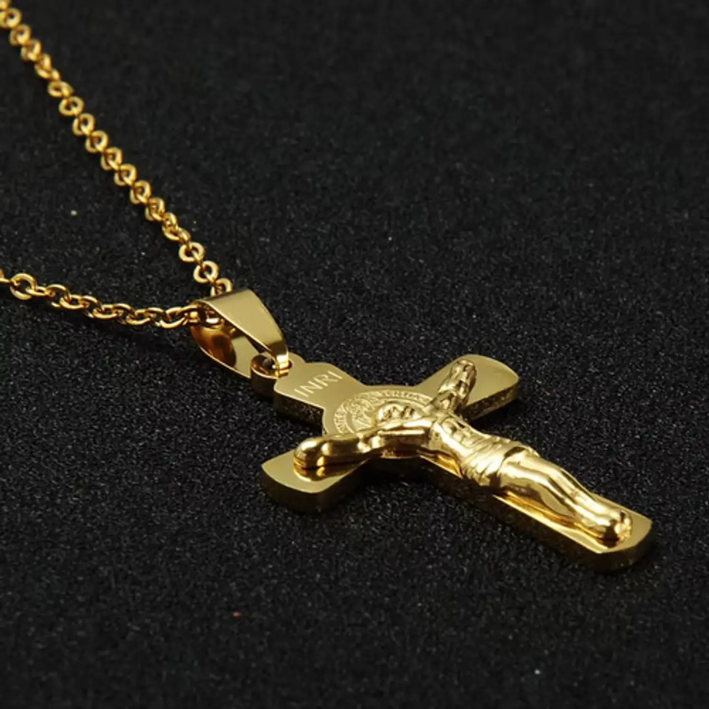Collar Para Hombres Y Mujeres Dije Cruz Jesús Inri Color Oro 8